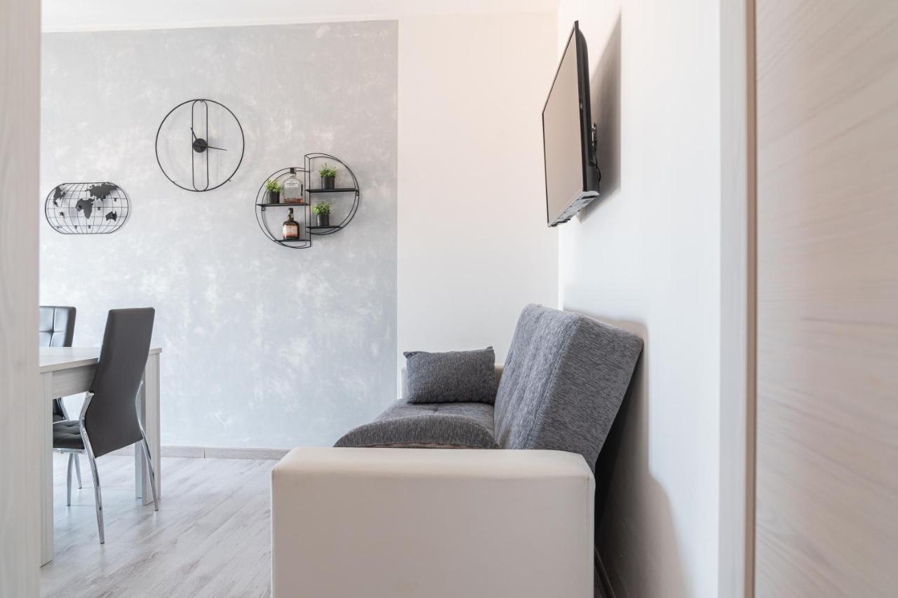 Almi - Guest Apartment Порто Торес Екстериор снимка